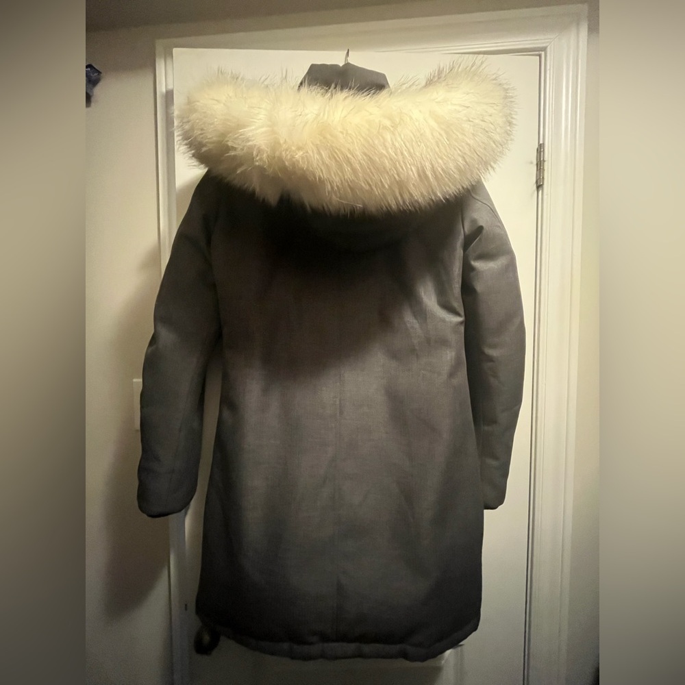 Women’s Toboggan down Jacket, size XS